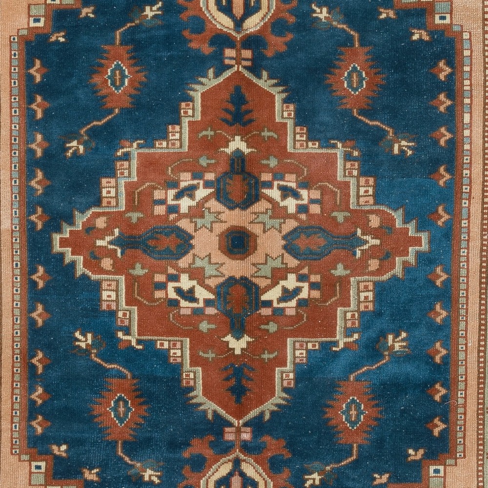 One of a kind Vintage Handmade Turkish Area Rug. 100% Wool