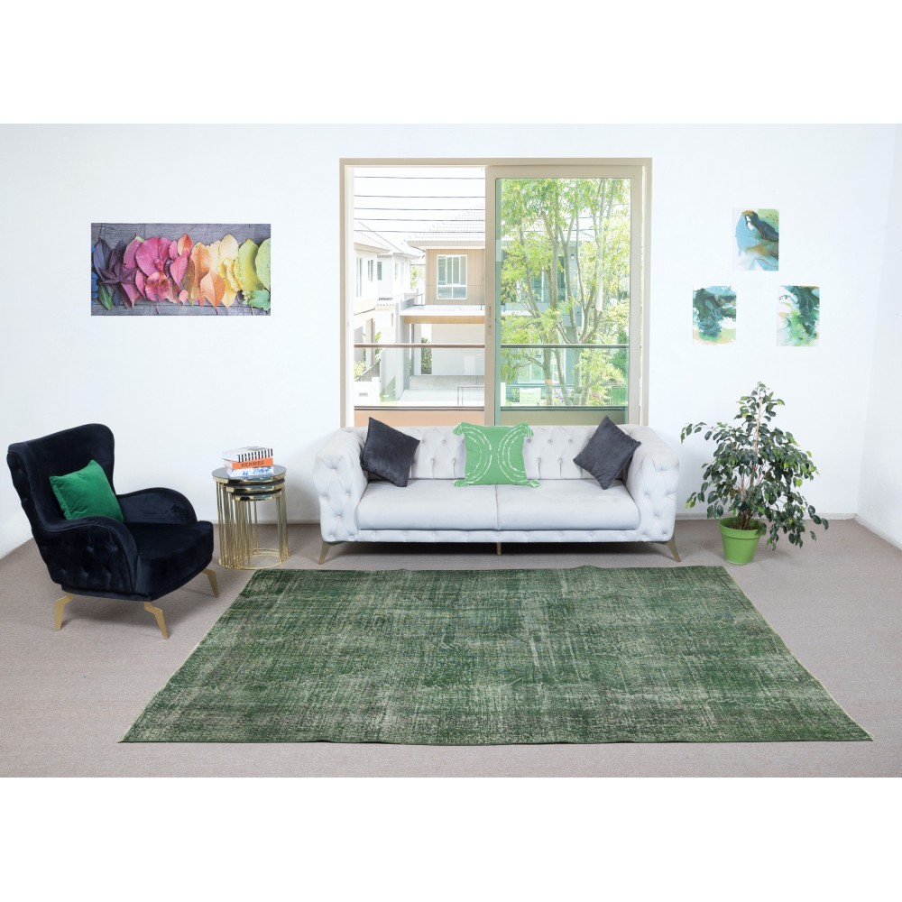 Contemporary Handmade Low Pile Turkish Wool Area Rug in Green Color