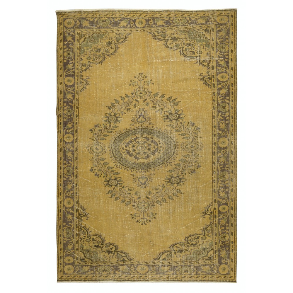 Vintage Farmhouse Decor Area Rug. Rustic Handmade Turkish Carpet