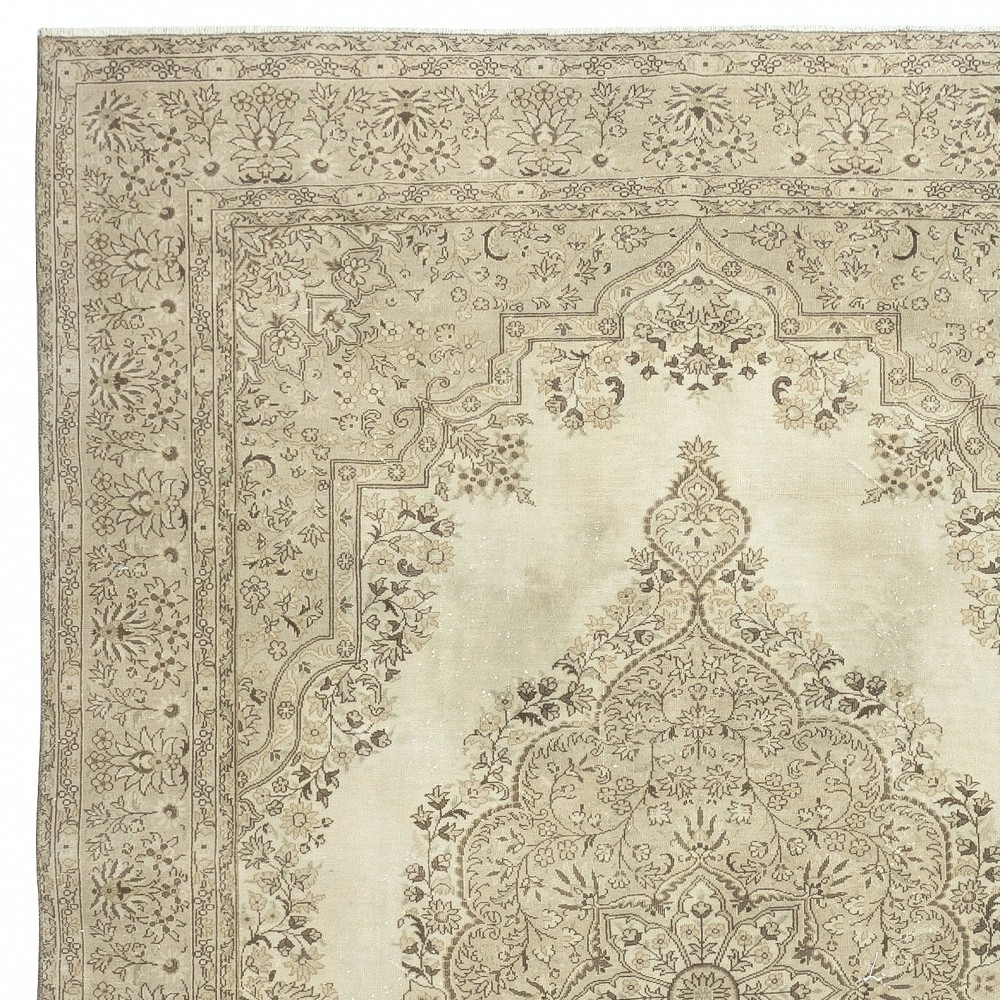 One of a kind Vintage Beige Turkish Rug. Handmade Sun Faded Carpet