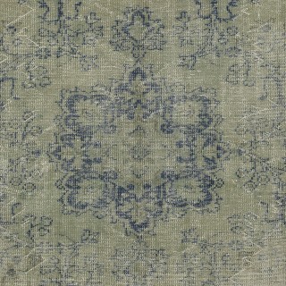 Decorative Hand Knotted Turkish Wool Area Rug in Green Color
