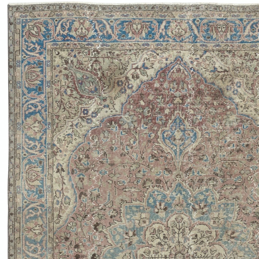 Vintage Handmade Wool Area Rug. One of a kind Medallion Design Turkish Carpet