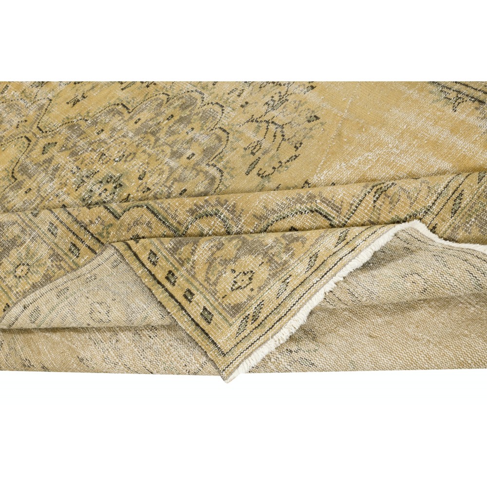 Vintage Turkish Area Rug for Living Room. Handmade Sun Faded Carpet for Farmhouse Decor