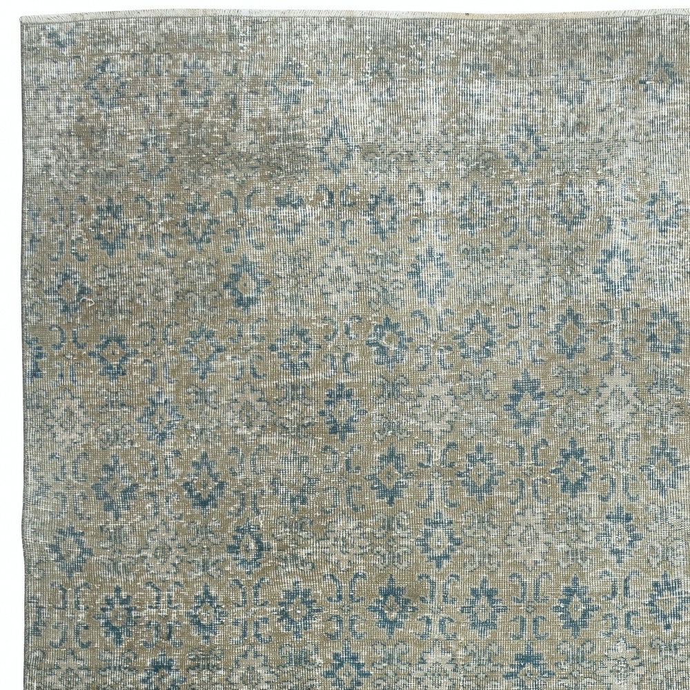 Vintage Handmade Floral Design Turkish Rug for Rustic, Country and Farmhouse Decor