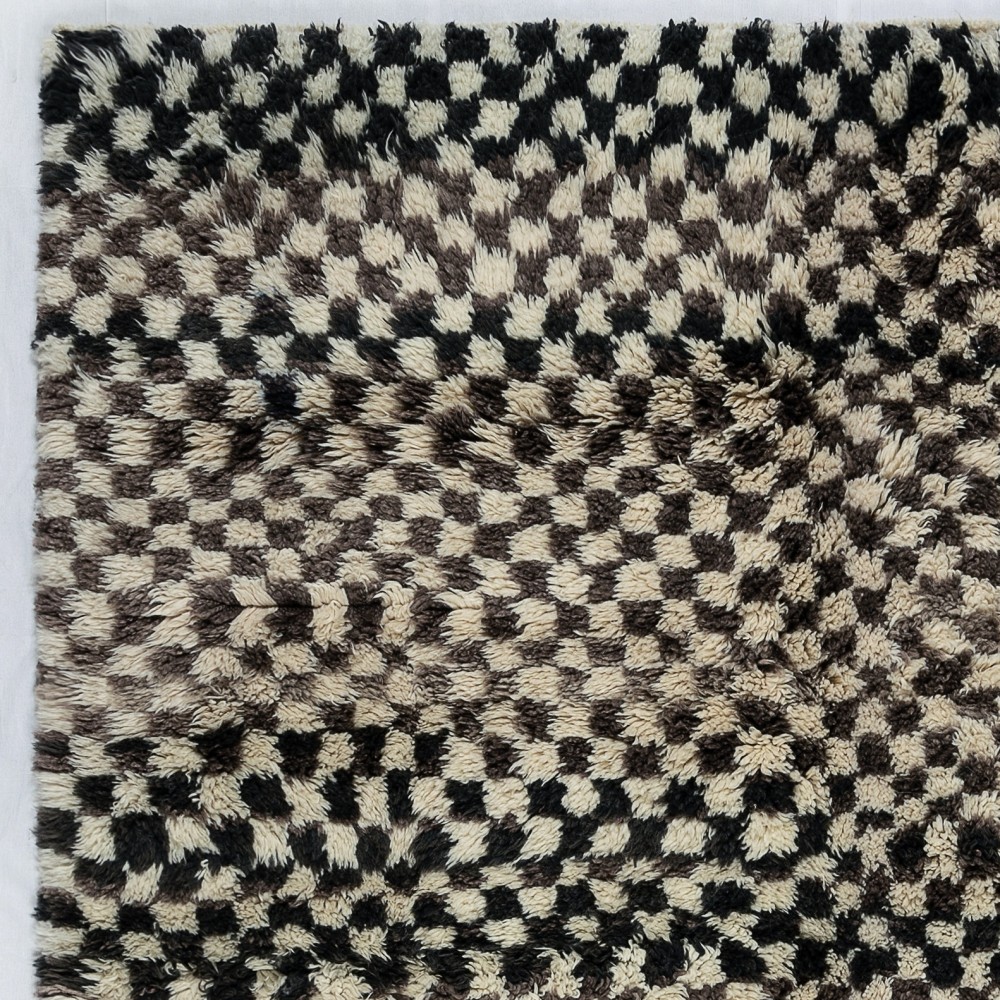 Checkered Handmade Tulu Rug in Beige, Black & Black, 100% Soft, Cozy Wool, Custom Shaggy Carpet for Modern Interior