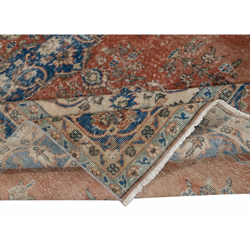 Vintage Handmade Turkish Wool Area Rug. Traditional One of a kind Large Carpet