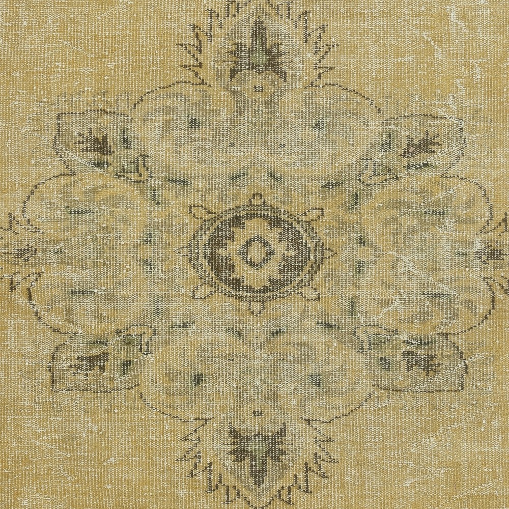 Vintage Country and Farmhouse Decor Area Rug. Rustic Handmade Turkish Carpet