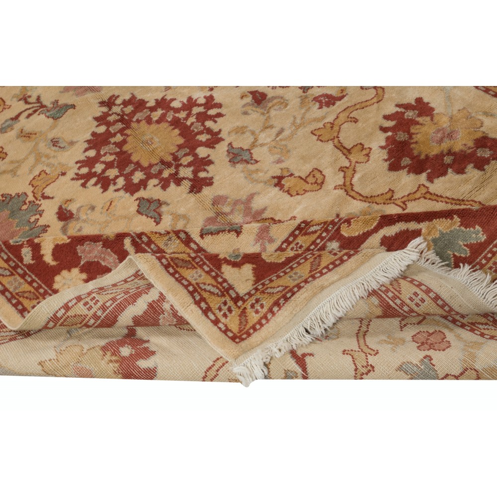 Vintage Handmade Turkish Oushak Rug. 100% Wool. Excellent Condition