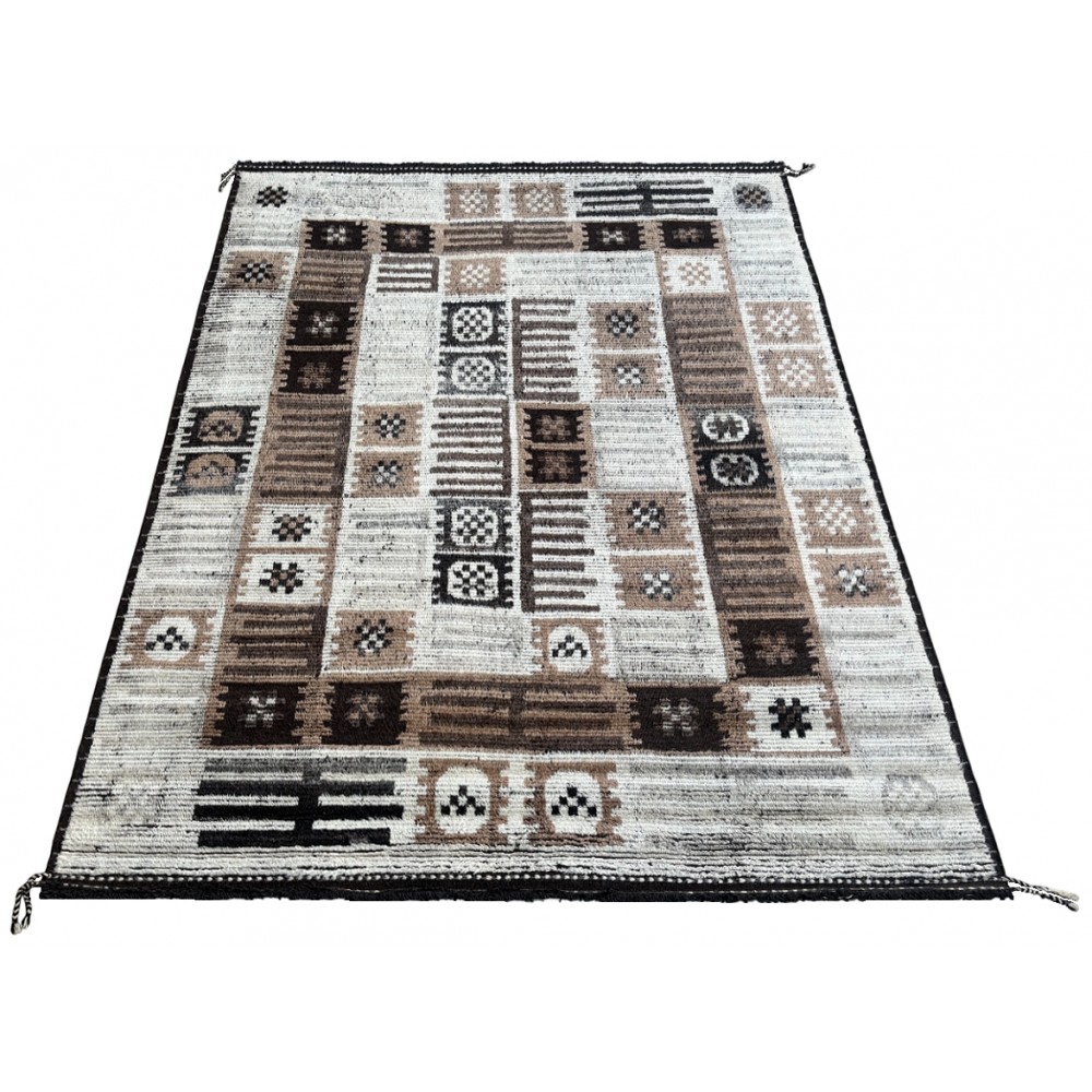 Modern Moroccan Design Berber Rug. 100% Wool. Handmade Beni Ourain Carpet