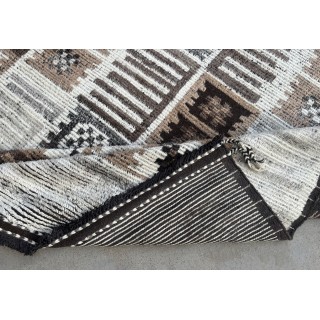 Modern Moroccan Design Berber Rug. 100% Wool. Handmade Beni Ourain Carpet