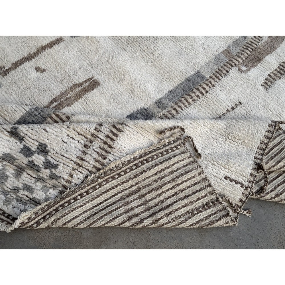 Handmade Moroccan Azilal Style Rug. 100% Wool. Modern Beni Ourain Carpet