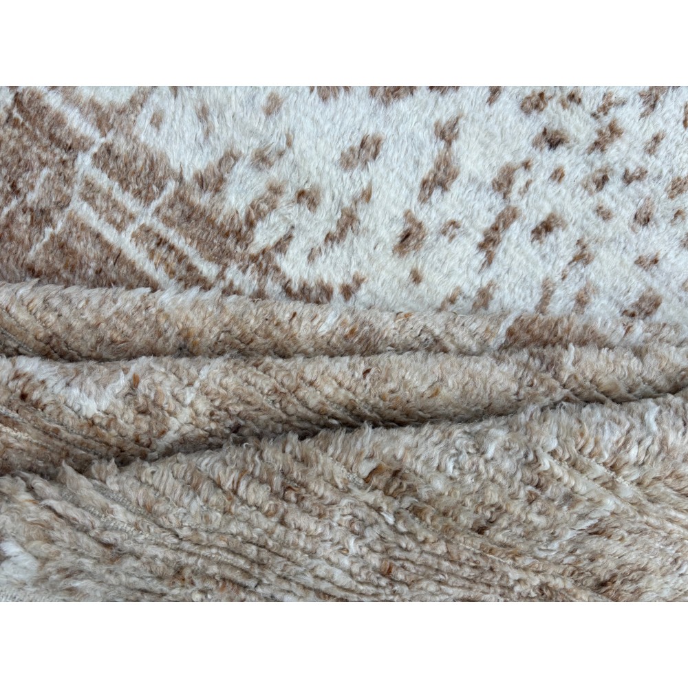 Modern Moroccan Design Berber Rug. 100% Wool. Handknotted Beni Ourain Carpet