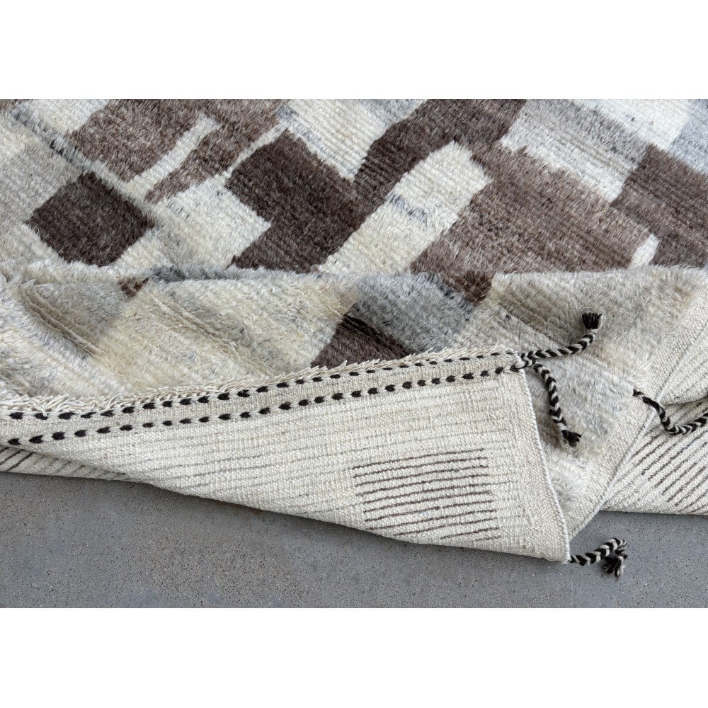 Modern Moroccan Design Berber Rug. 100% Wool. Handmade Beni Ourain Carpet