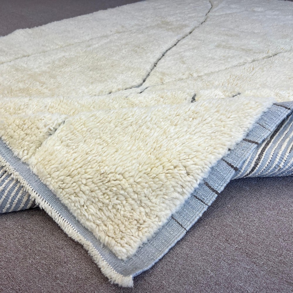 Handmade Moroccan style Rug, 100% Natural Wool. Modern Beni Ourain Carpet