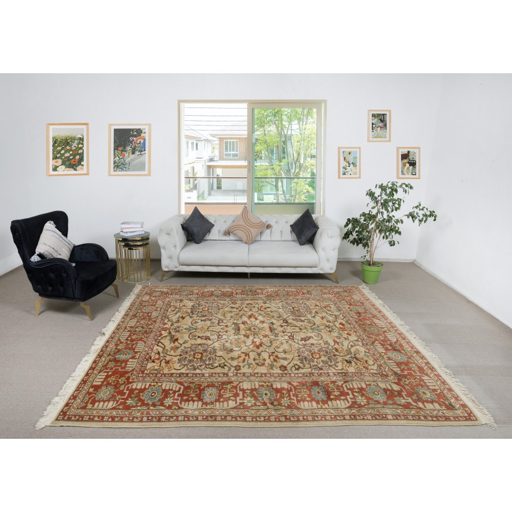 Vintage Handmade Turkish Oushak Rug. 100% Wool. Excellent Condition