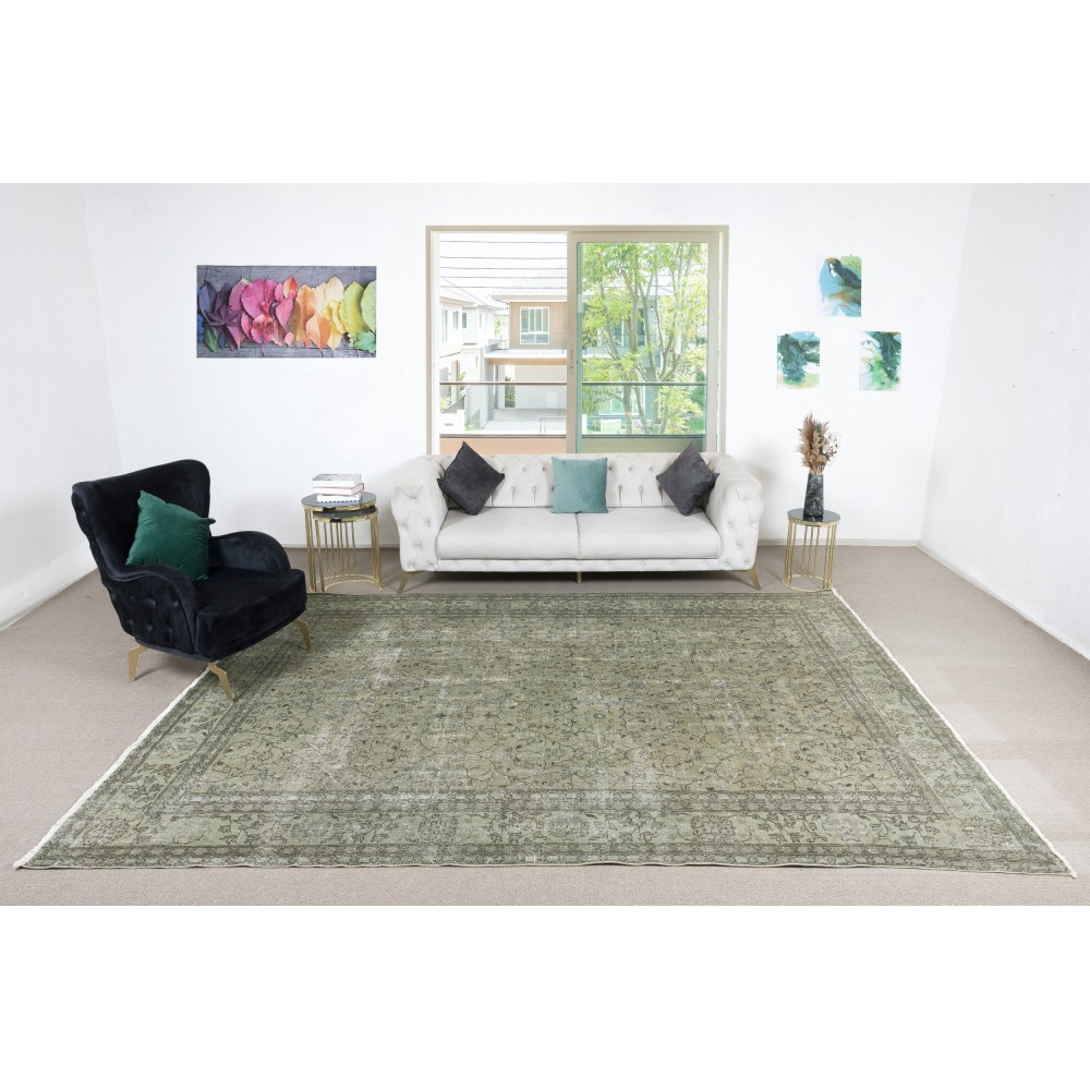 Contemporary Handmade Turkish Area Rug in Green, Woolen Floor Covering