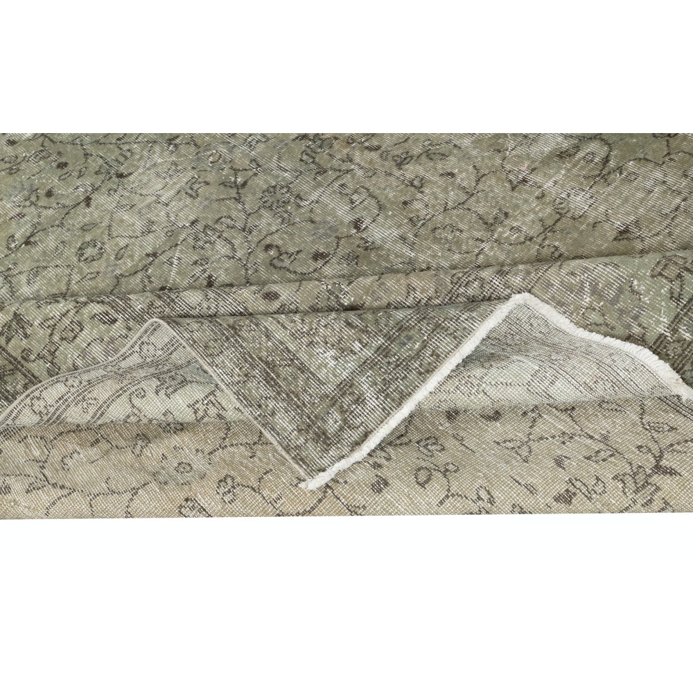 Contemporary Handmade Turkish Area Rug in Green, Woolen Floor Covering