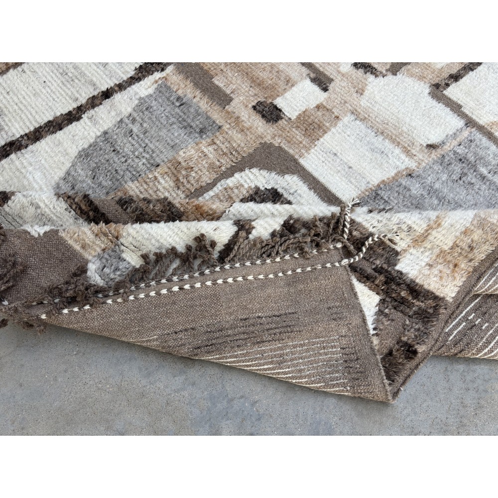 Contemporary Moroccan Design Berber Rug. 100% Wool. Handmade Beni Ourain Carpet