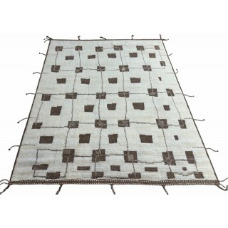 Contemporary Moroccan style Handmade Rug, 100% Natural Wool. Custom Options Available