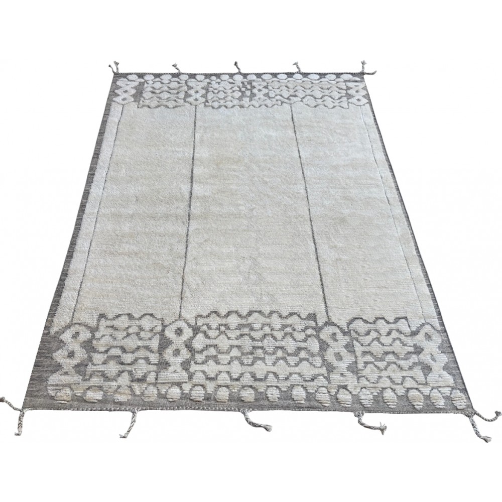 Modern Moroccan Design Berber Rug. 100% Wool. Beni Ourain Carpet