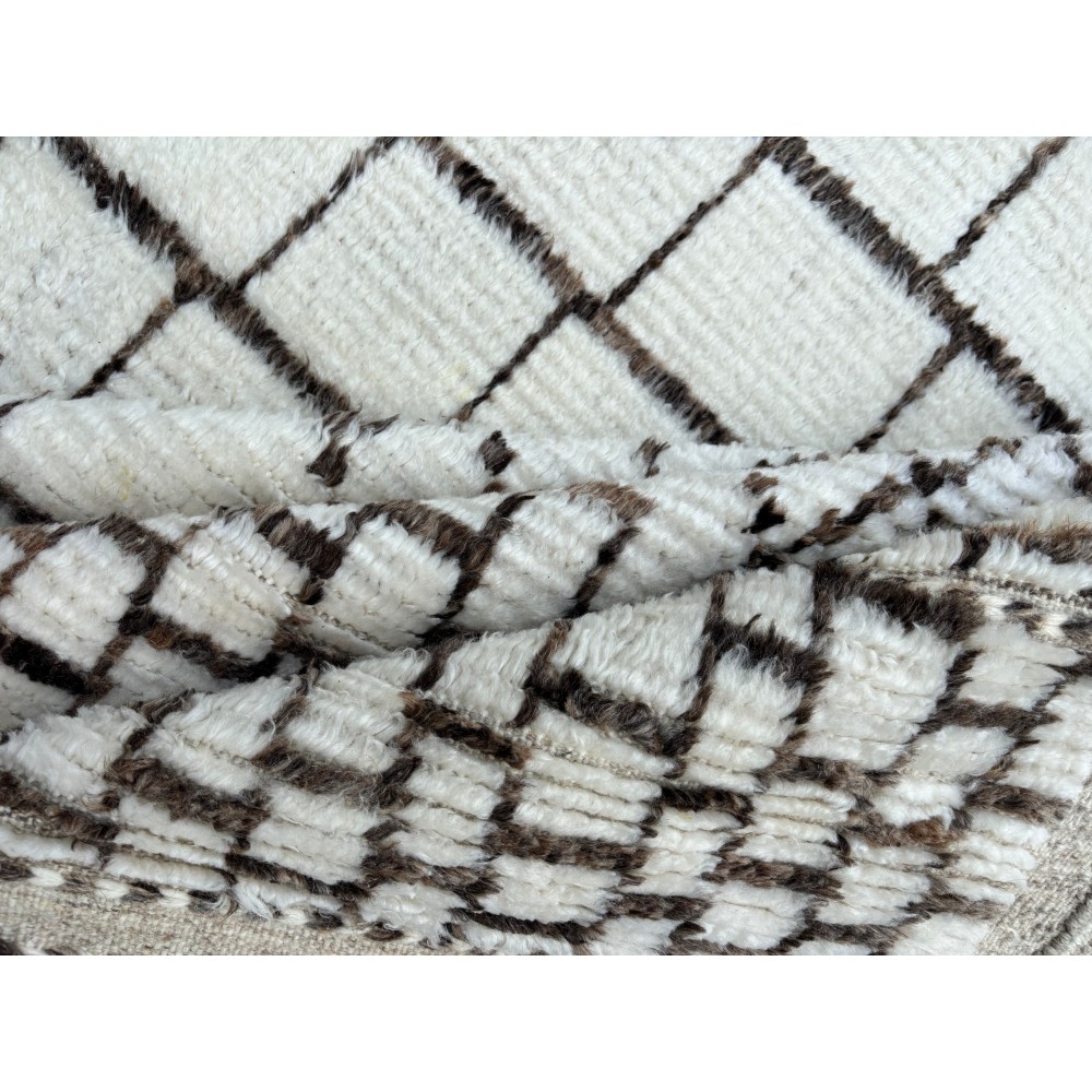 Contemporary Moroccan style Handmade Rug. 100% Natural Wool. Custom Options Available