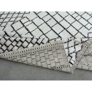 Contemporary Moroccan style Handmade Rug. 100% Natural Wool. Custom Options Available