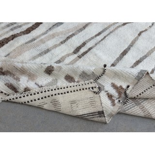 Contemporary Moroccan style Handmade Rug. 100% Natural Wool. Custom Options Available