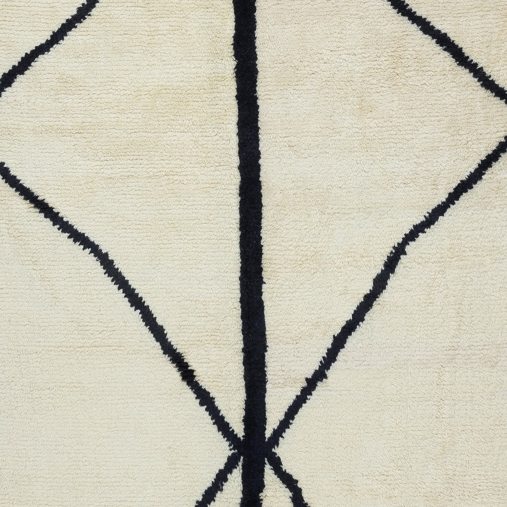 New Handmade "Tulu" Rug, 100% Natural Un-Dyed Wool, Beige & Black Colors