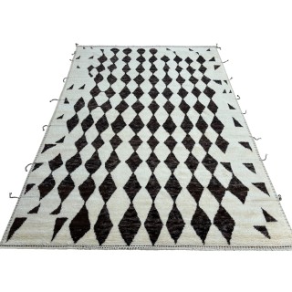 Modern Handmade Moroccan Design Rug. 100% Wool
