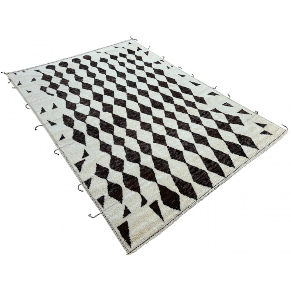 Modern Handmade Moroccan Design Rug. 100% Wool