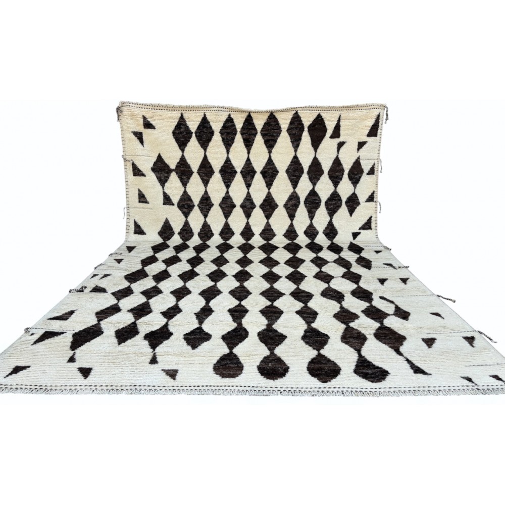 Modern Handmade Moroccan Design Rug. 100% Wool
