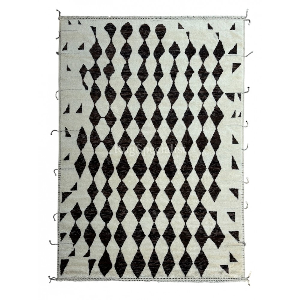 Modern Handmade Moroccan Design Rug. 100% Wool