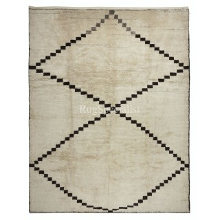 Contemporary Moroccan Berber Tulu Rug. 100% Natural Wool. Handknotted Beni Ourain Carpet