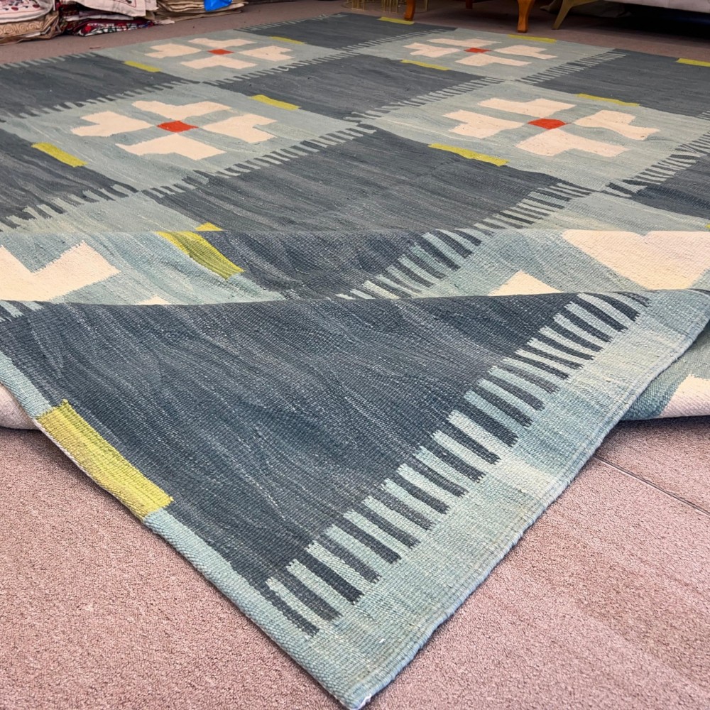 Handwoven Scandinavian Blue Kilim, 100% Wool. Modern High Quality Flat-Weave Rug
