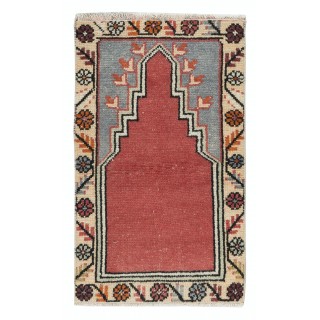 Small Handmade Rug, Vintage Turkish Prayer Rug, Decorative Prayer Mat