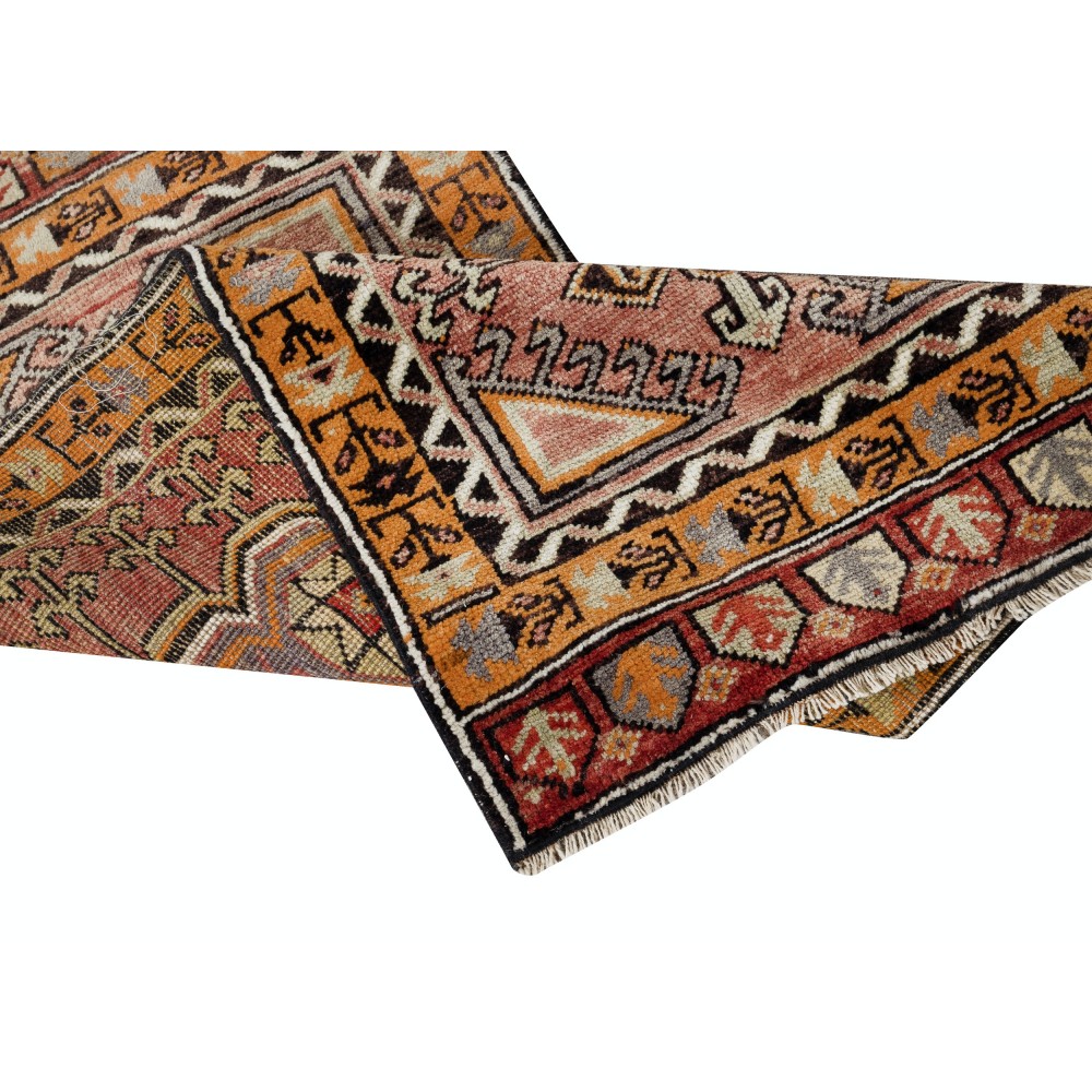 Vintage Scatter Rug. Turkish Accent Rug. Door Mat. Handmade Bat Mat