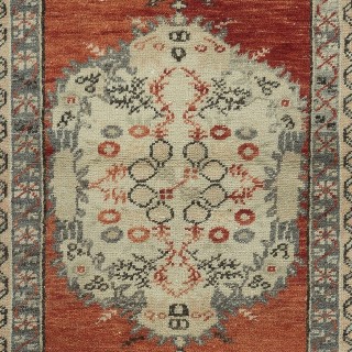 Vintage Handmade Turkish Accent Rug in Red and Beige Color, 100% Wool