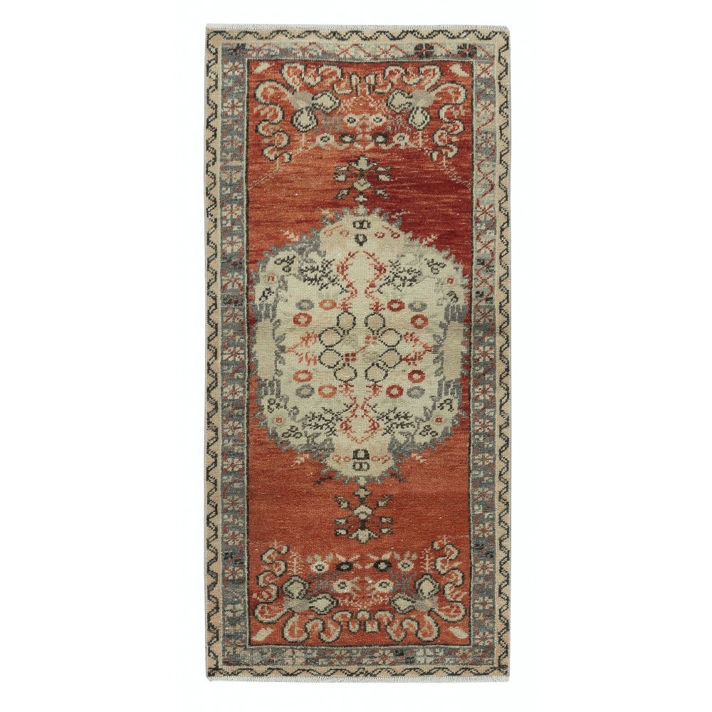Vintage Handmade Turkish Accent Rug in Red and Beige Color, 100% Wool