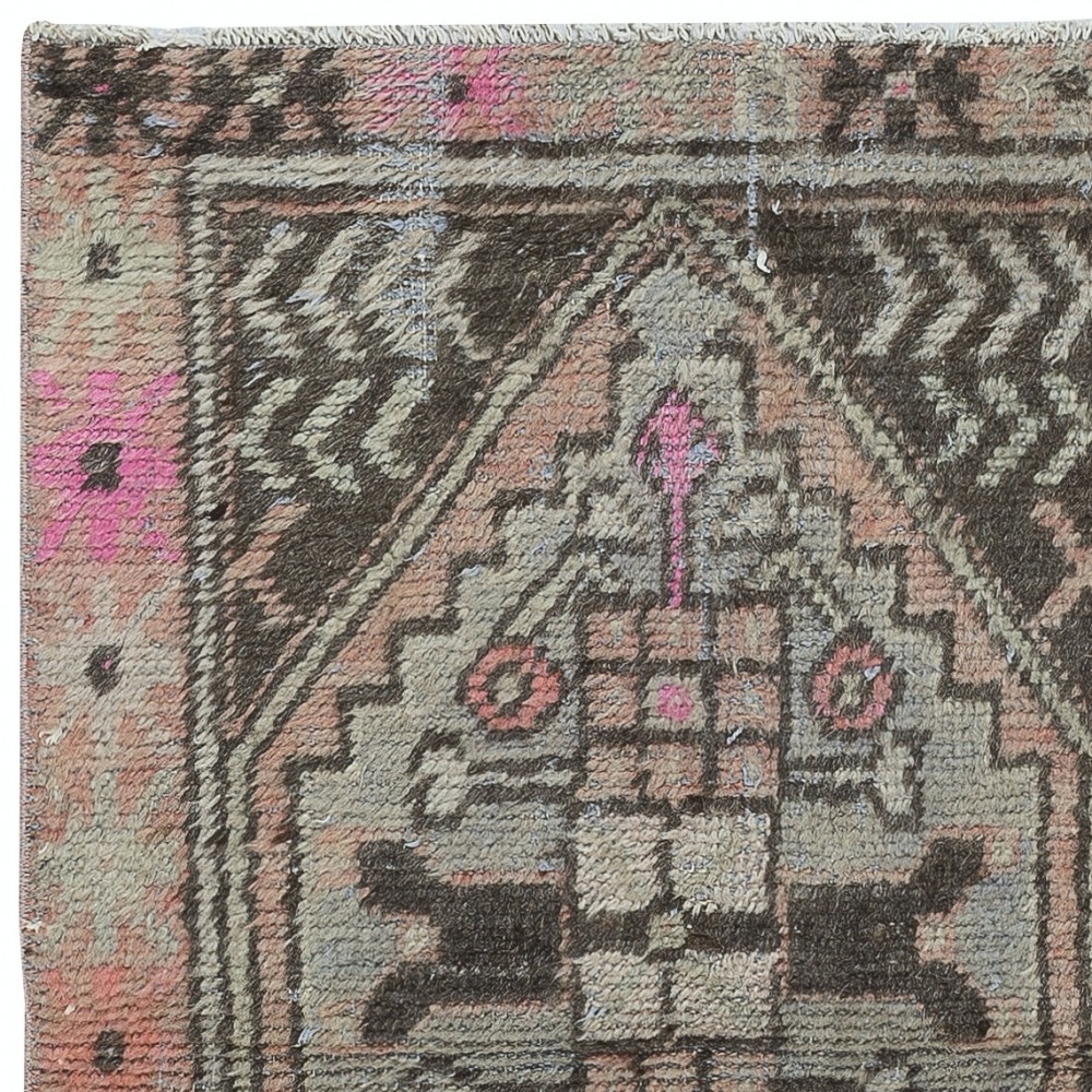 Vintage Handmade Scatter Rug, Turkish Accent Rug, Decorative Door Mat