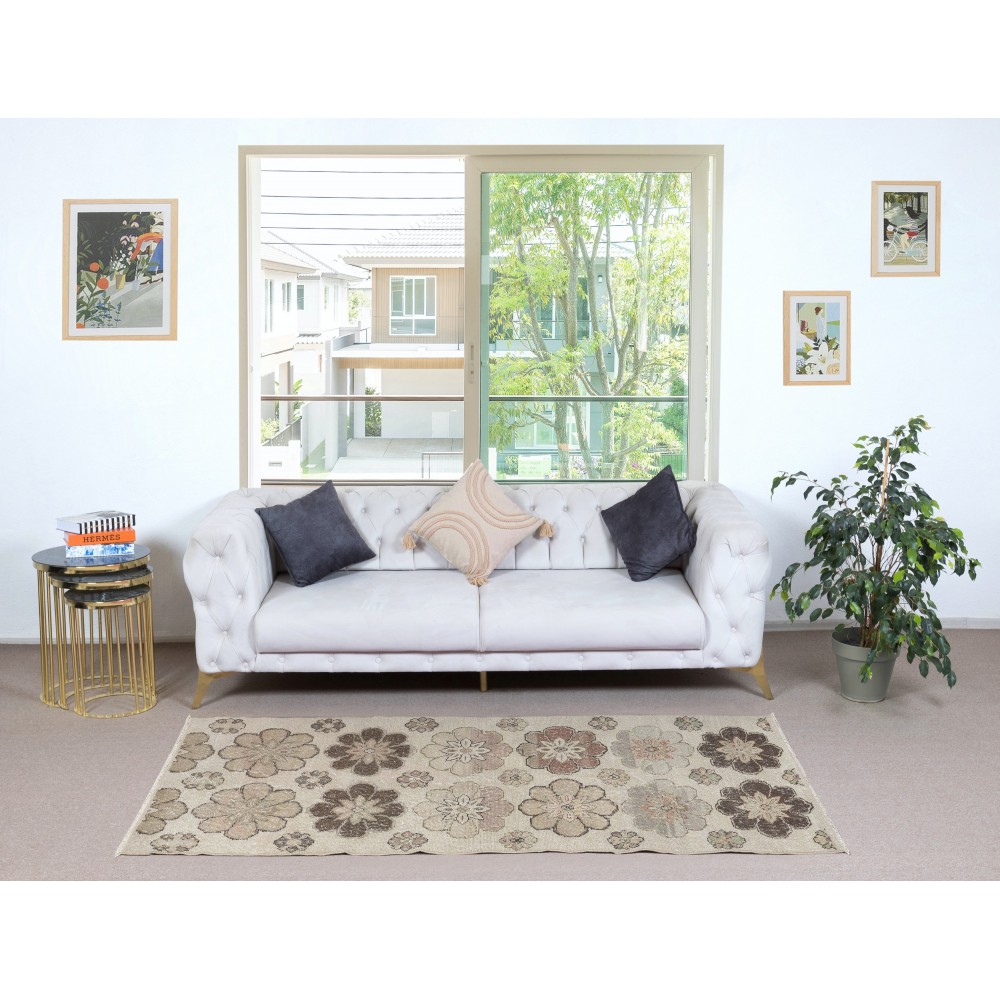 Vintage Handmade Beige Turkish Accent Rug with Floral Design