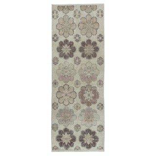 Vintage Handmade Beige Turkish Accent Rug with Floral Design