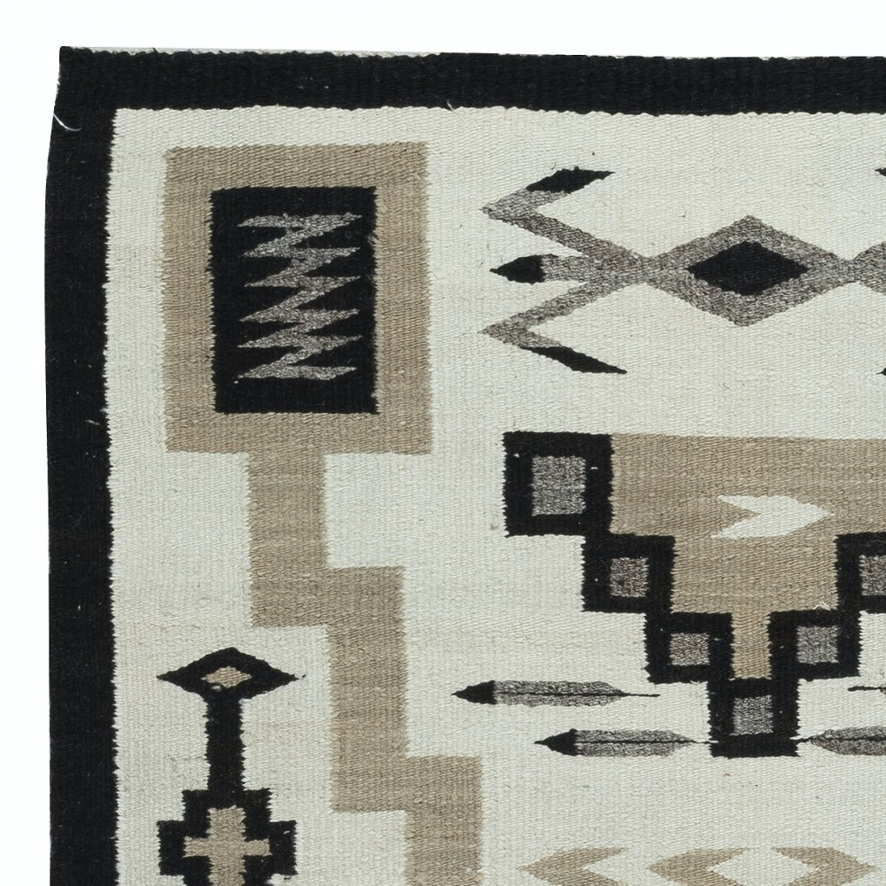 Vintage Navajo Storm Pattern Flat-weave Kilim Rug. 100% Wool
