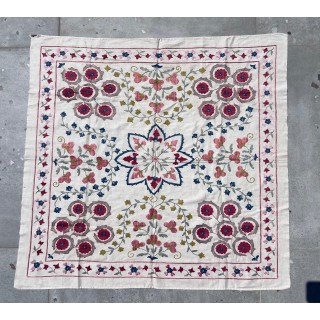 Embroidered Wall Hanging. Cotton Tablecloth. Handmade Sofa Spread. Modern Throw Embroidered Wall Hanging. Cotton Tablecloth. Handmade Sofa Spread. Modern Throw