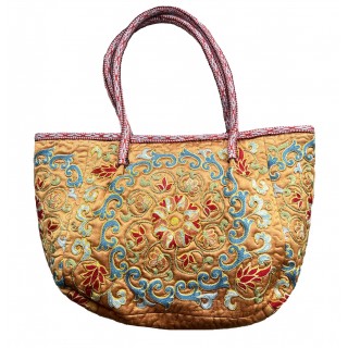100% Silk Hand Embroidered Bag. Brand New Modern Handbag. Handmade Purse
