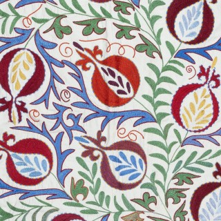 Modern Embroidered Wall Hanging. Floral Design Silk and Cotton Bed Cover Modern Embroidered Wall Hanging. Floral Design Silk and Cotton Bed Cover