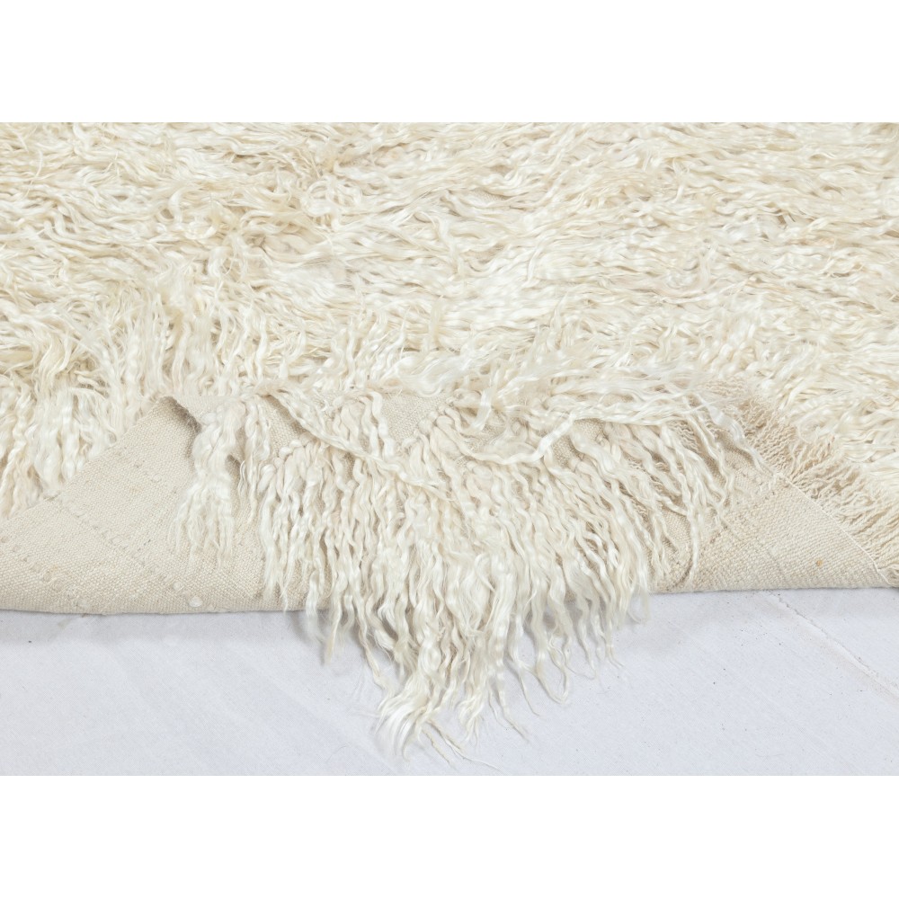 Vintage Handmade Shag Pile Rug Made of Natural Beige Mohair Wool Vintage Handmade Shag Pile Rug Made of Natural Beige Mohair Wool