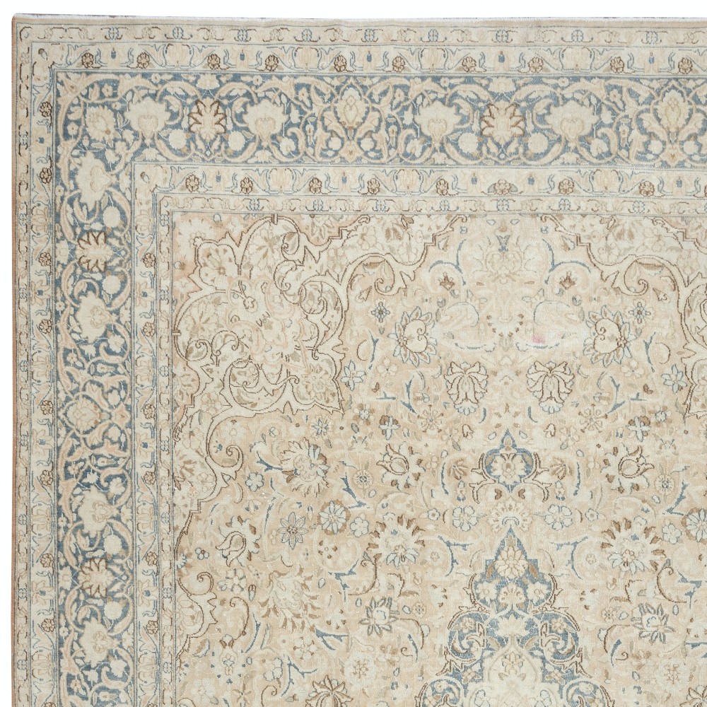 One of a kind Vintage Turkish Area Rug. Hand-knotted Beige Large Carpet for Rustic, Country & Farmhouse Decor One of a kind Vintage Turkish Area Rug. Hand-knotted Beige Large Carpet for Rustic, Country & Farmhouse Decor