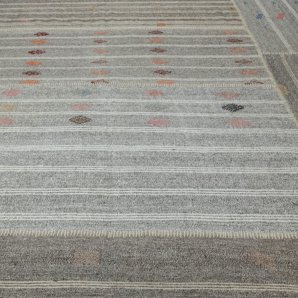 Vintage Gray Kilim. Turkish Handwoven Cotton & Goat Hair Rug. Flat-weave Large Carpet Vintage Gray Kilim. Turkish Handwoven Cotton & Goat Hair Rug. Flat-weave Large Carpet