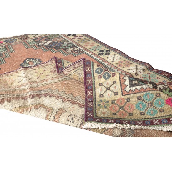 Beautiful Vintage Oriental Rug, Handmade Tribal Style Wool Carpet
