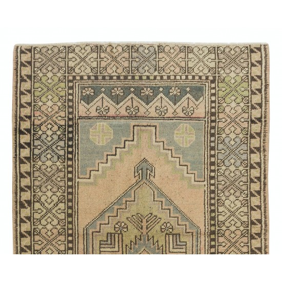 20th-Century Oriental Accent Rug, Handmade Wool Carpet with Tribal Style 20th-Century Oriental Accent Rug, Handmade Wool Carpet with Tribal Style